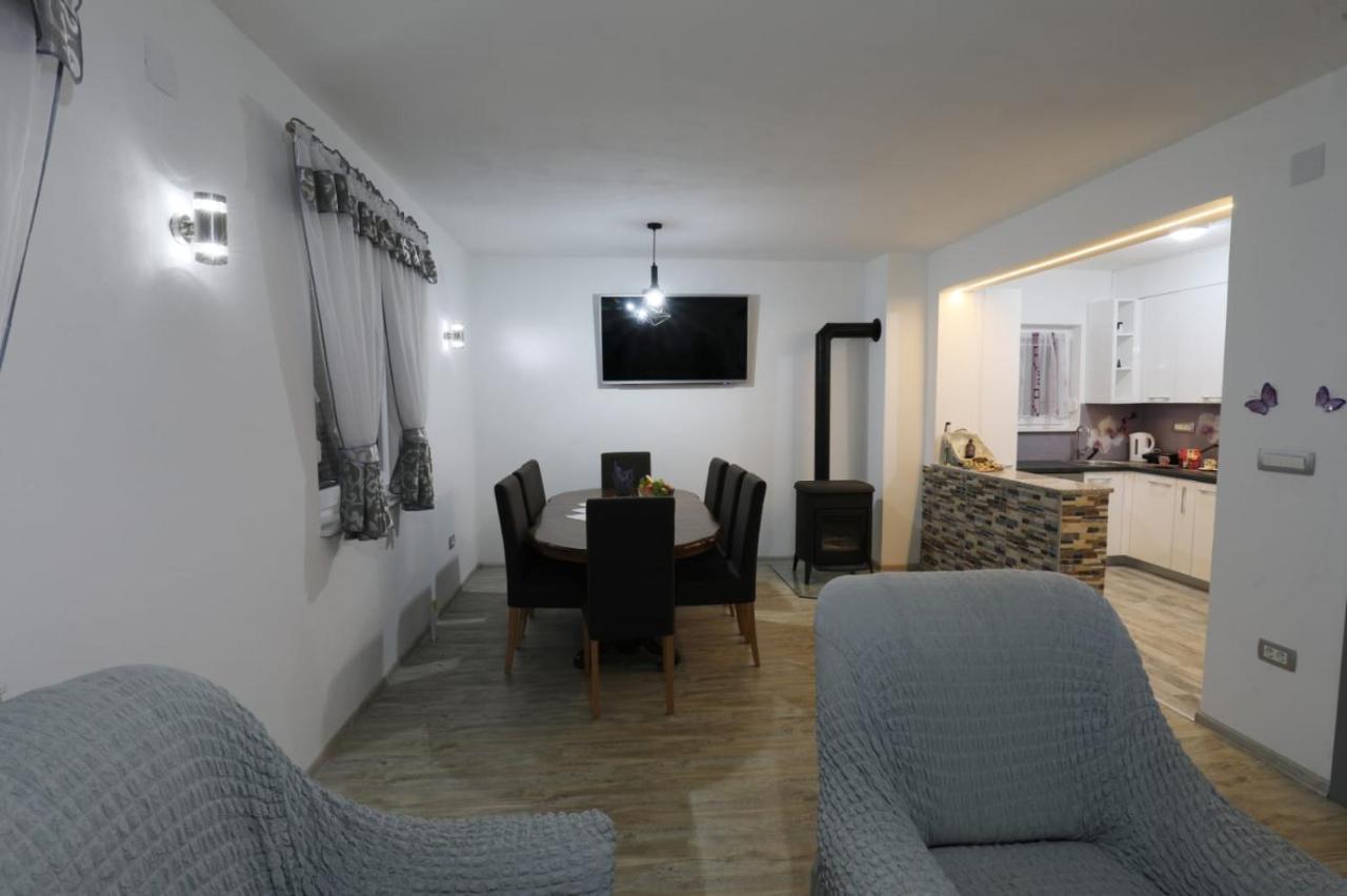 Apartman Teo &Tena Оточац Екстер'єр фото