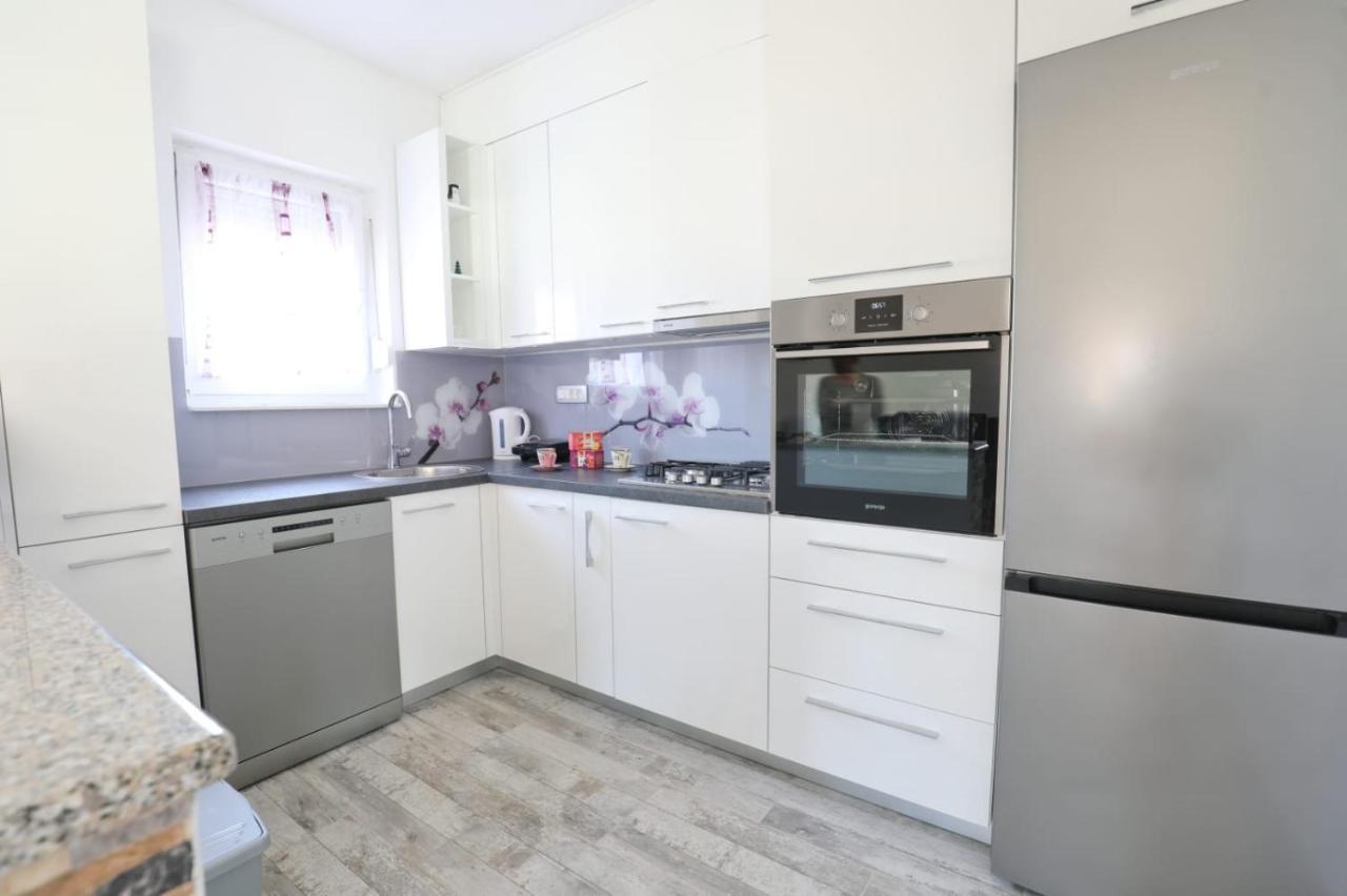 Apartman Teo &Tena Оточац Екстер'єр фото