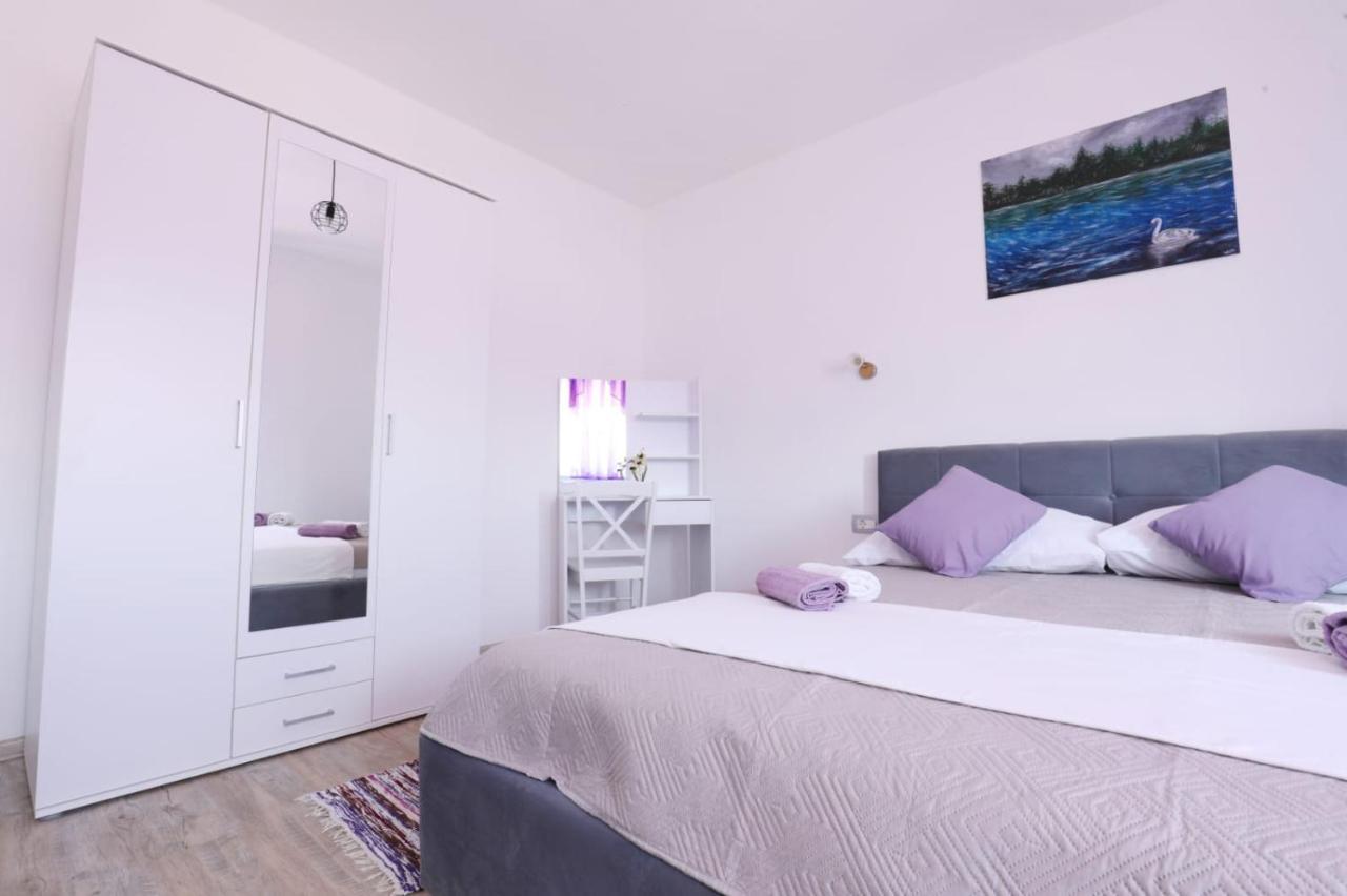 Apartman Teo &Tena Оточац Екстер'єр фото